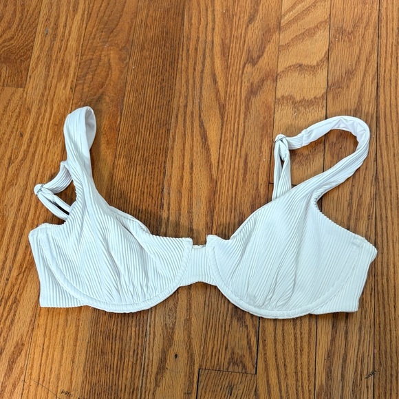 Charlie‎ Holiday Lula Bra Bikini Top Ribbed White size 6 - Picture 2 of 7